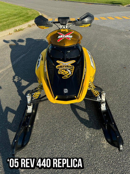 REPLICA REV GRAPHICS